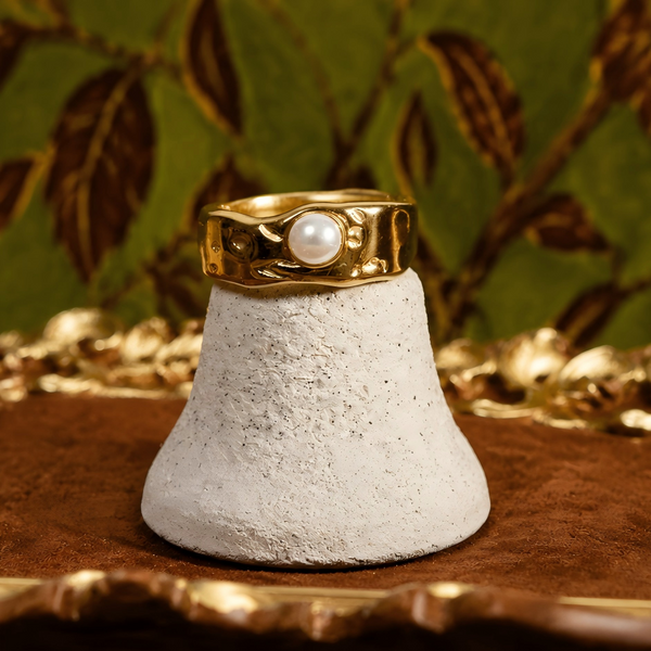 The Beauty Of Antique Inspired Jewelry: Bringing Vintage Charm Into Modern Fashion